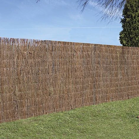 Brushwood Thatch Screen Roll - 1.5X4M(2CM DIAMETER) 5 Brushwood Thatch Screen Roll - 1.5X4M(2CM DIAMETER) - Image 3